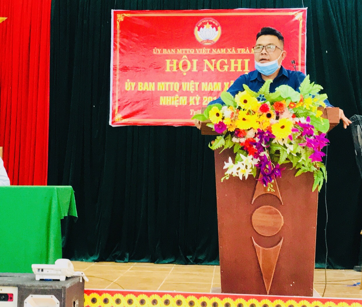 Đồng chí Nguyễn Văn Bình - HUV, Phó Chủ tịch Thường trực UBMTTQVN huyện phát biểu chỉ đạo tại hội nghị