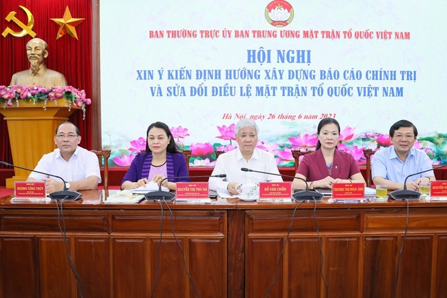 Ban Thường trực UBTƯ MTTQ Việt Nam tổ chức Hội nghị xin ý kiến lãnh đạo một số tổ chức thành viên và Ban Chủ nhiệm các Hội đồng tư vấn về định hướng xây dựng báo cáo chính trị và sửa đổi điều lệ MTTQ Việt Nam chuẩn bị cho Đại hội MTTQ Việt Nam các cấp tiế