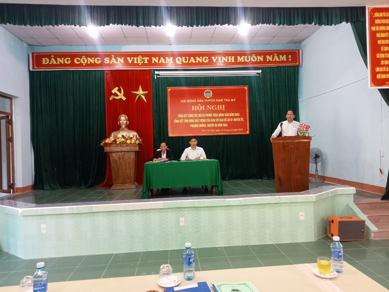 Đồng chí Lê Thanh Hưng - Bí thư Huyện ủy phát biểu chỉ đạo tại Hội nghị
